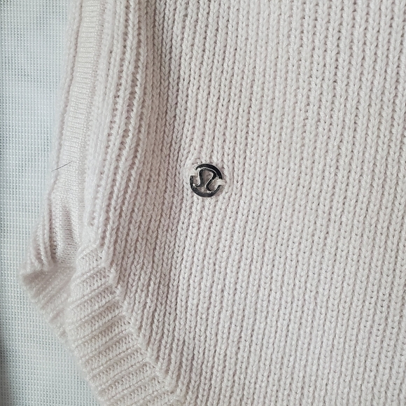 Lululemon Cream Sweater - Picture 7 of 8